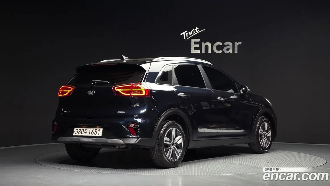 Kia Niro — фото 6