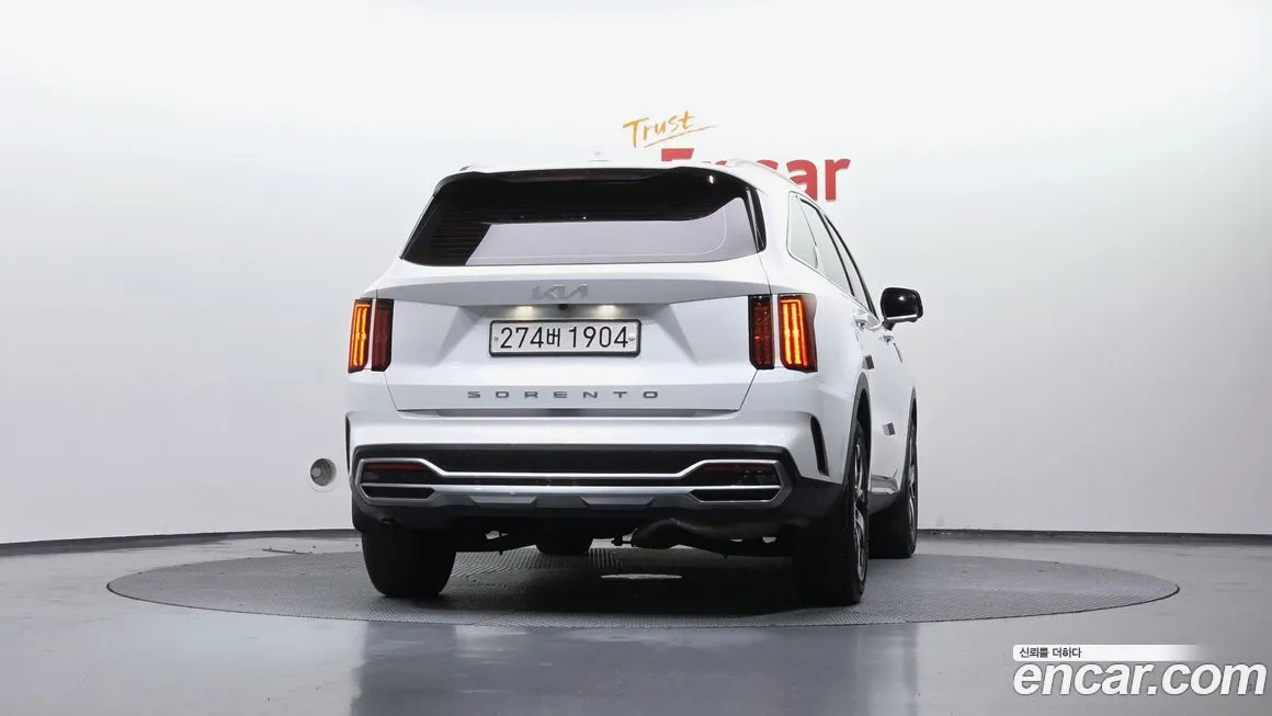 Kia Sorento — фото 10