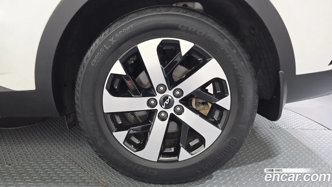 Kia Sorento — фото 6