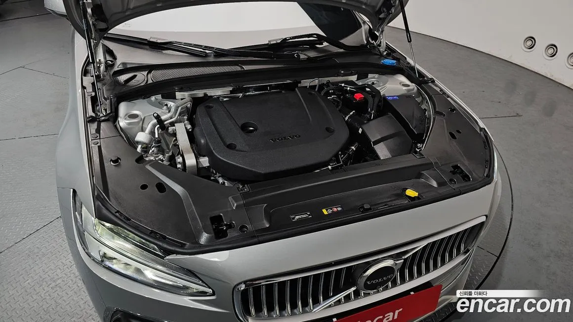 Volvo S90 — фото 10
