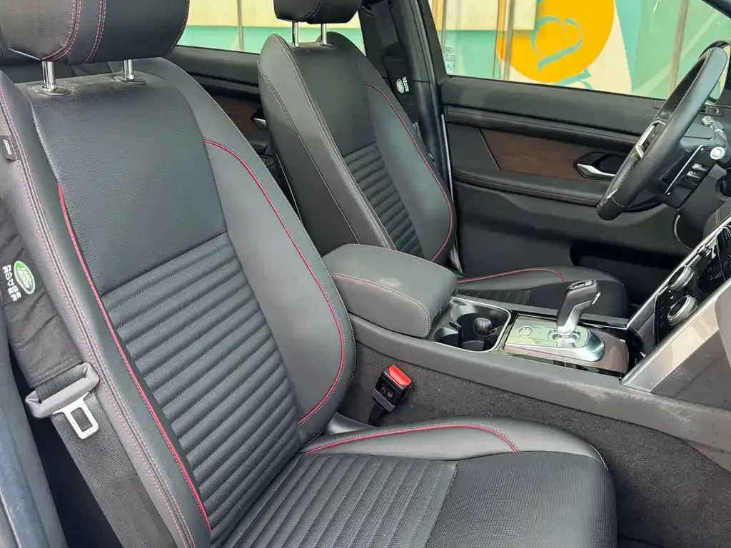 Land Rover Discovery Sport Hybrid — фото 3
