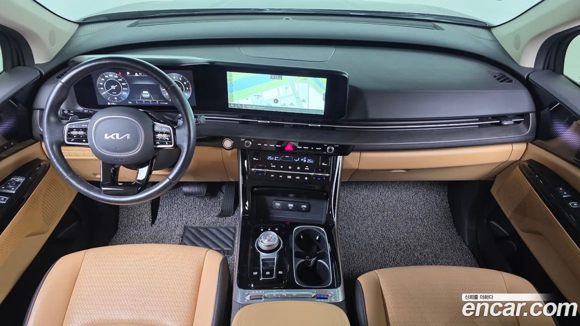 Kia Carnival — фото 10
