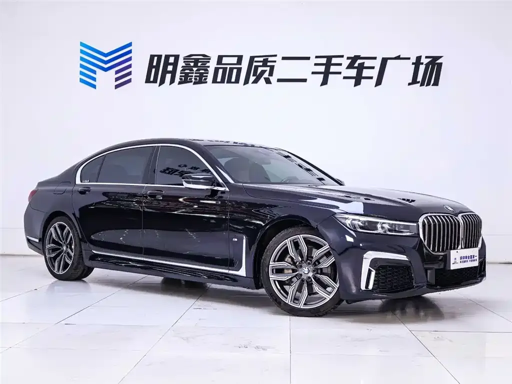 BMW 7 Series — фото 9