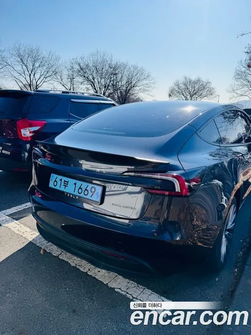 Tesla Model 3 — фото 6