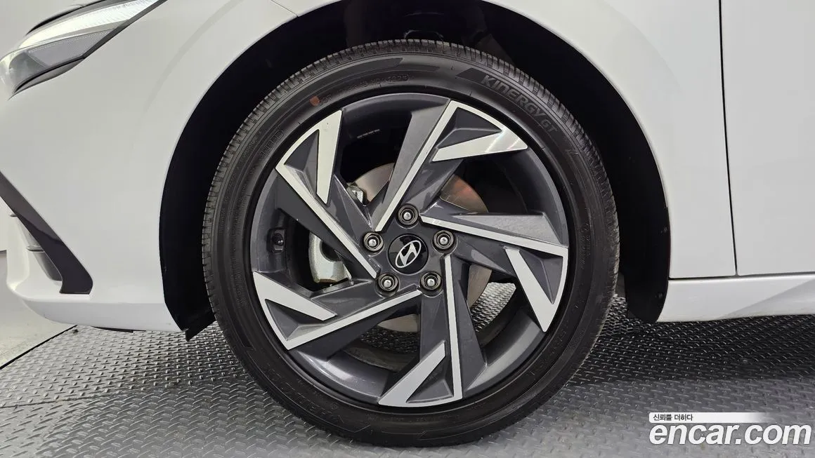 Hyundai AVANTE — фото 6