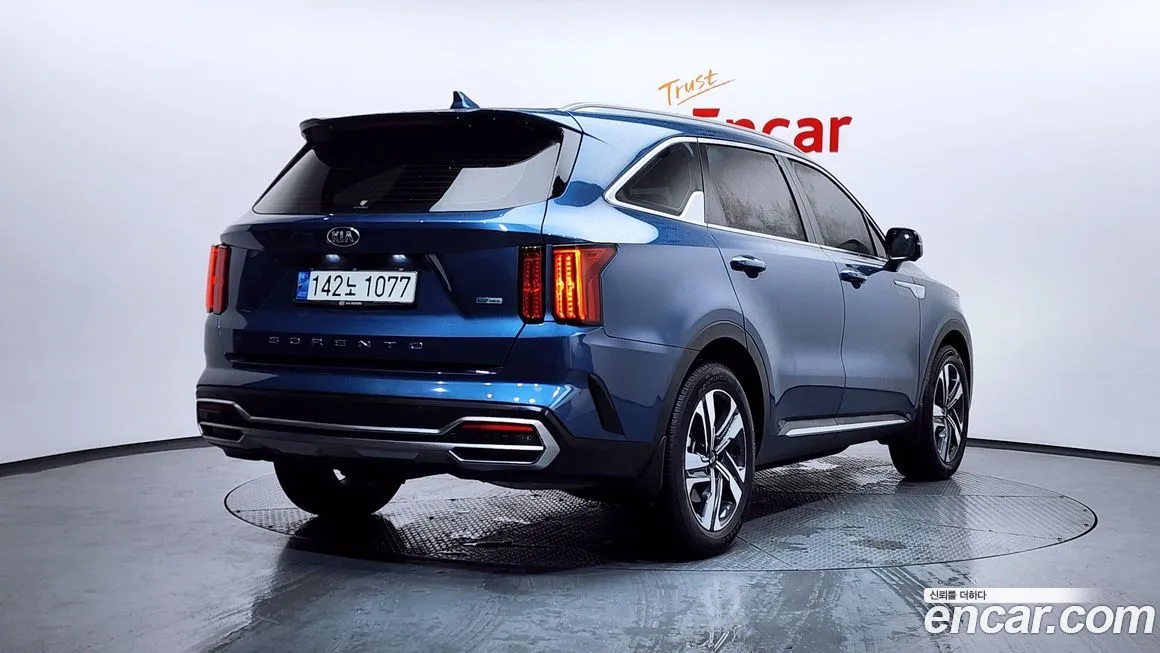 Kia Sorento — фото 7