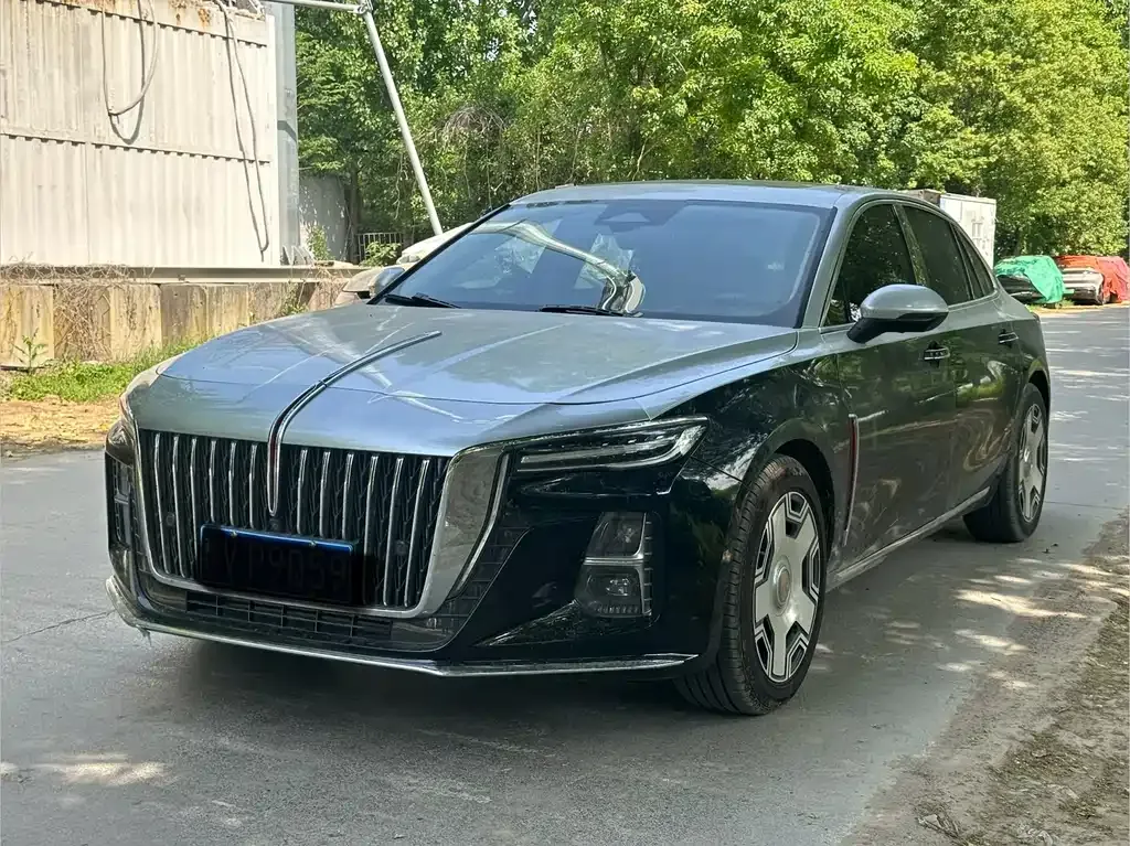 Hongqi H5 — фото 1