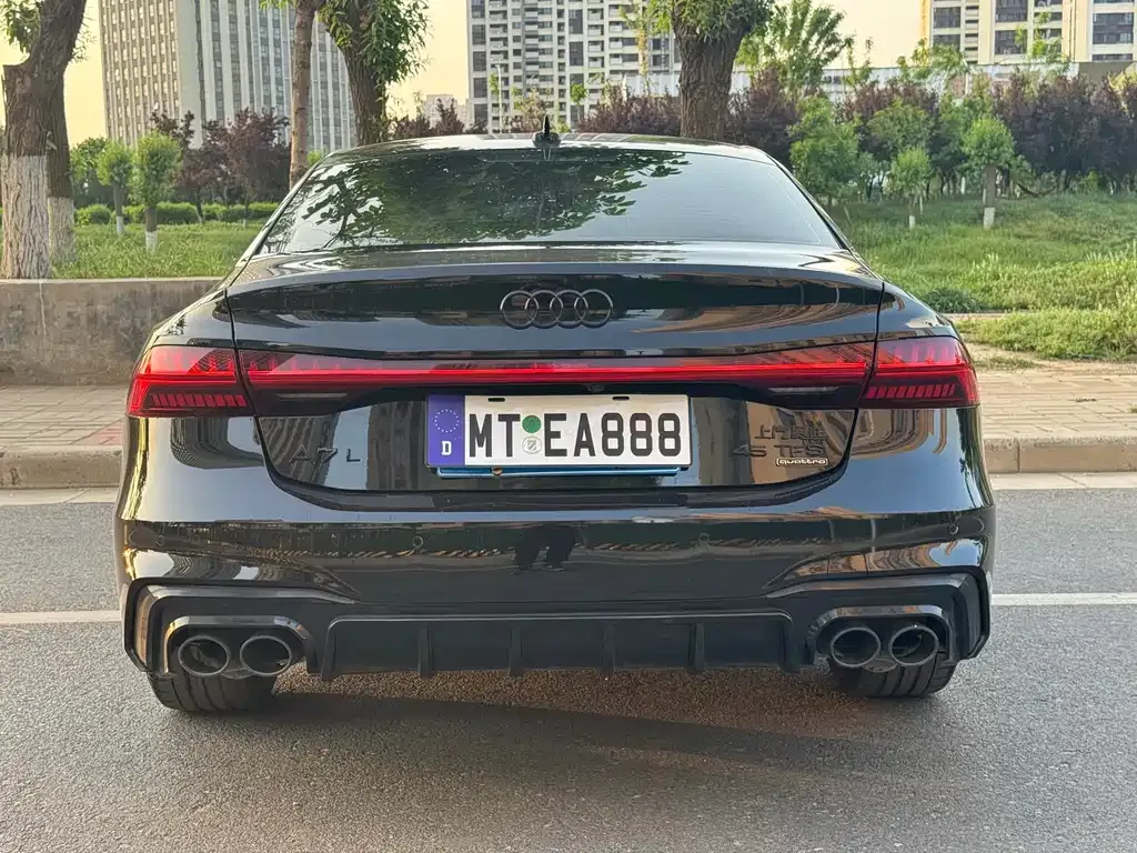 Audi A7L — фото 4