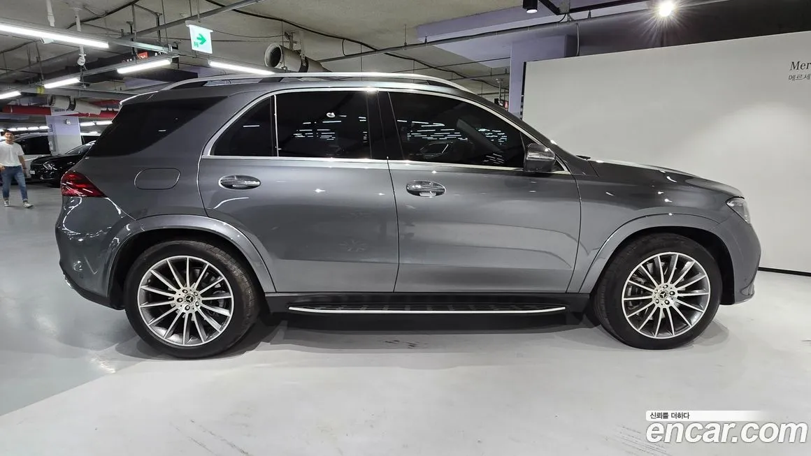 Mercedes-Benz GLE-Class — фото 9