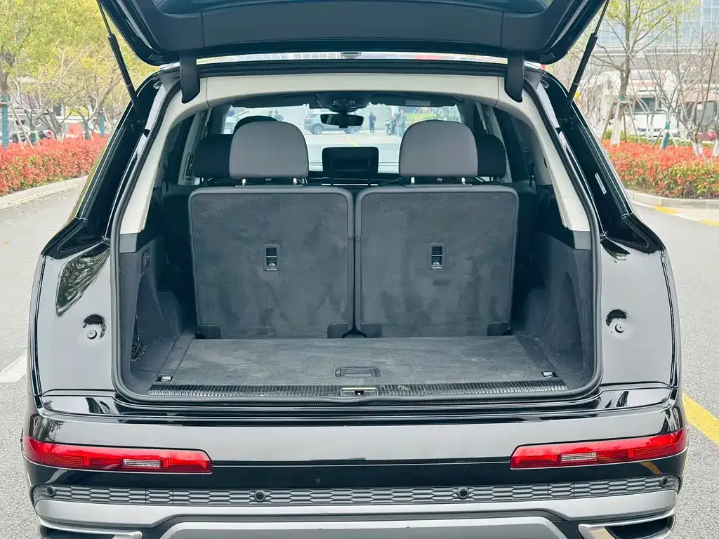 Audi Q7 — фото 4