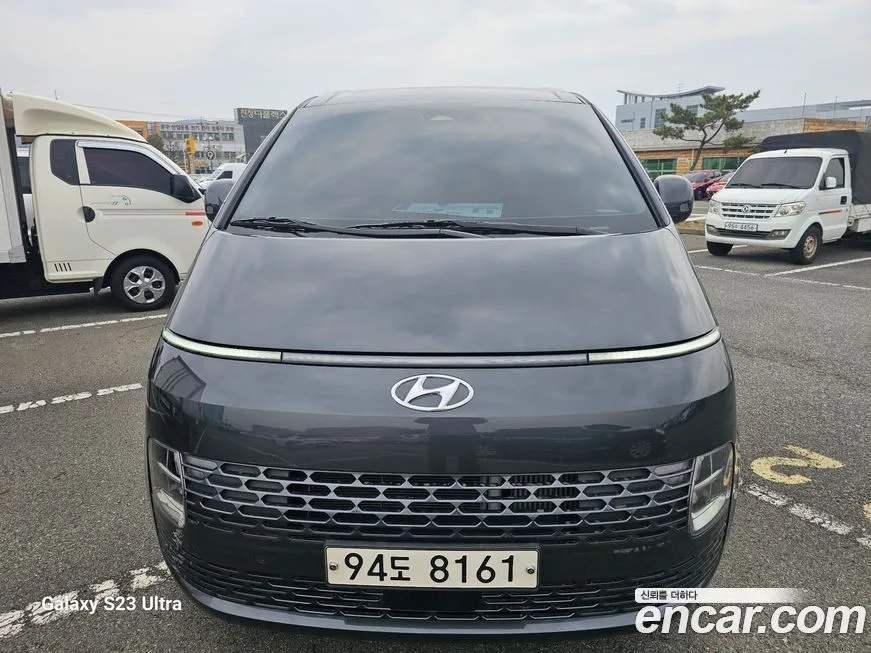 Hyundai Staria — фото 1