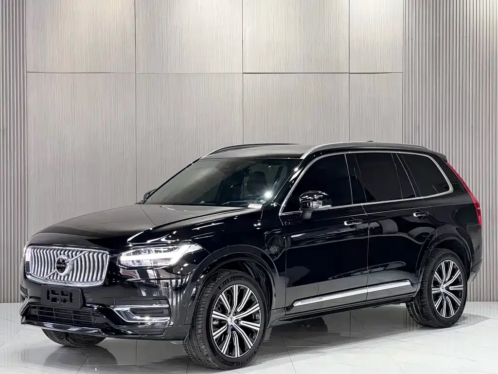 Volvo XC90 PHEV — фото 1