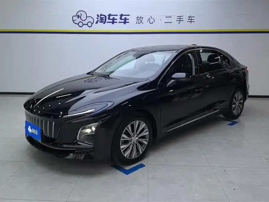 Hongqi E-QM5 — фото 1
