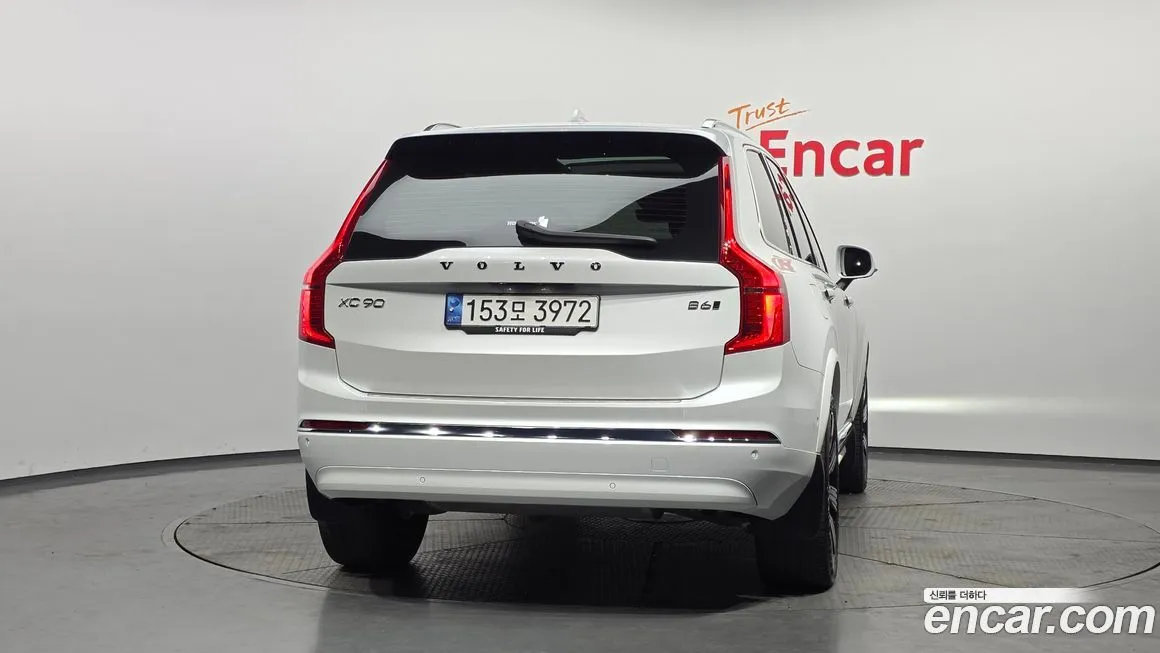 Volvo XC90 — фото 6