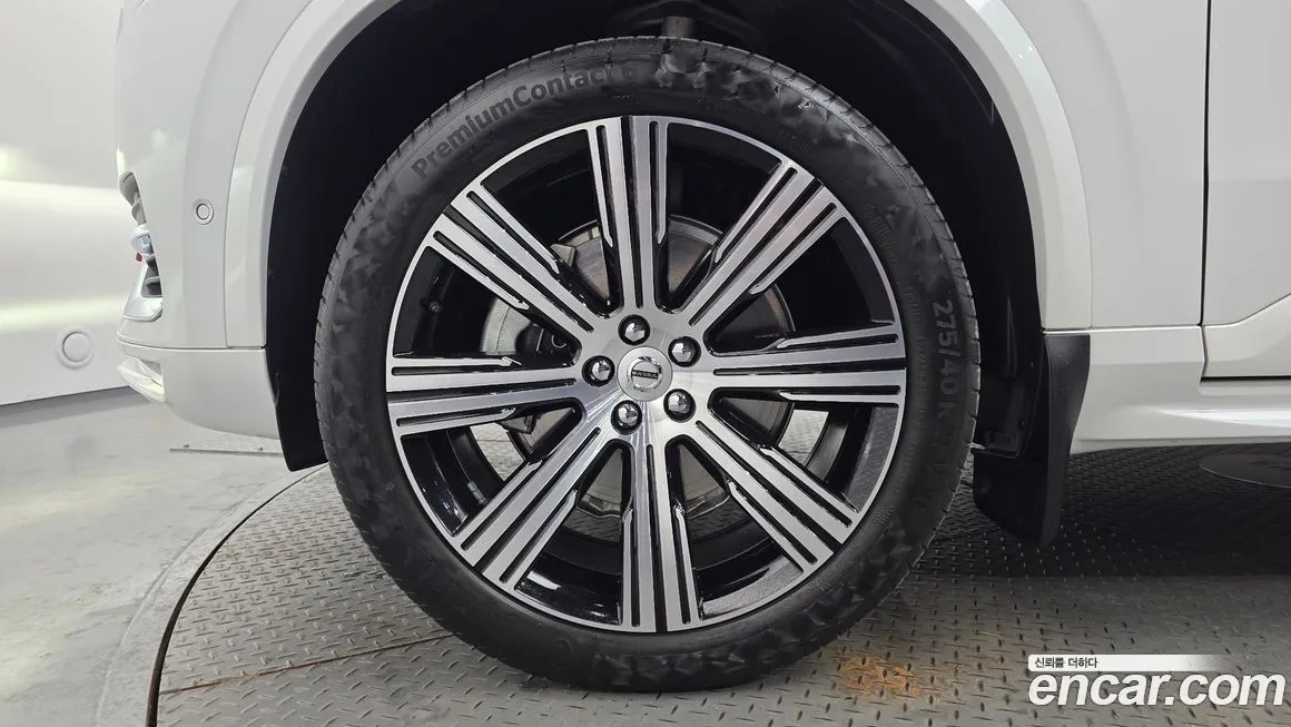 Volvo XC90 — фото 7