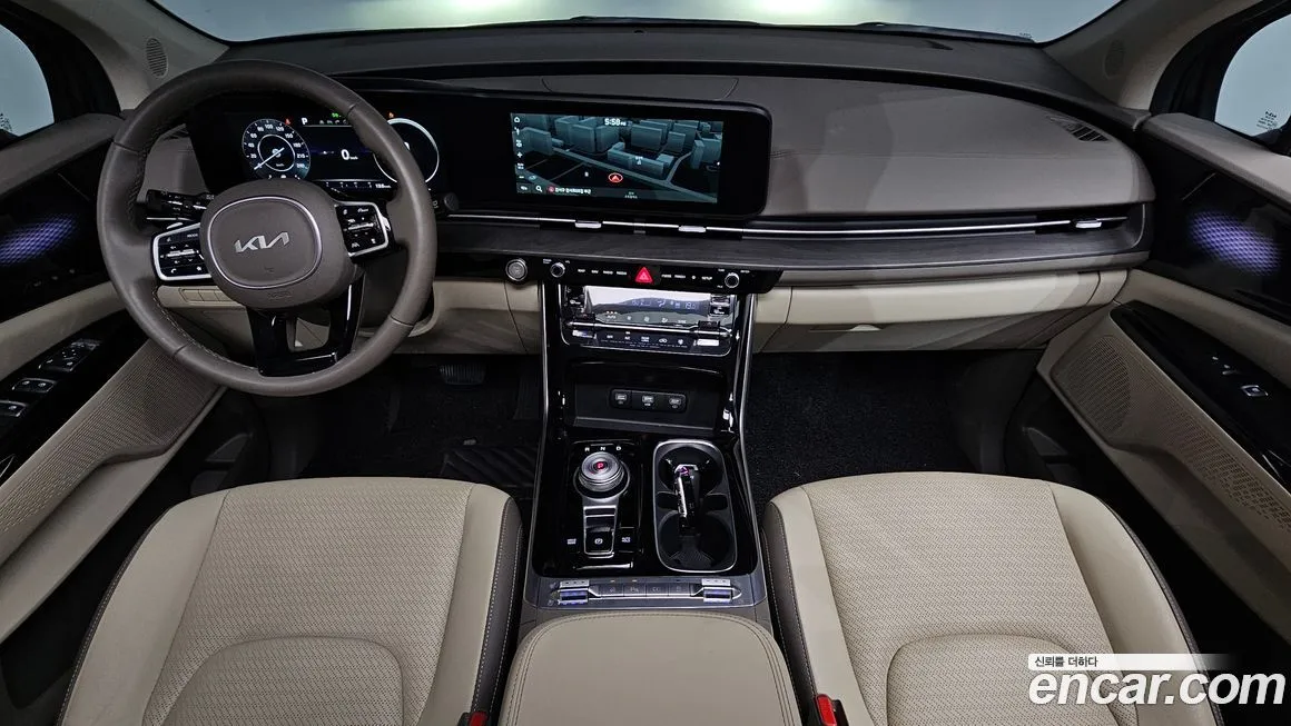 Kia Carnival — фото 10