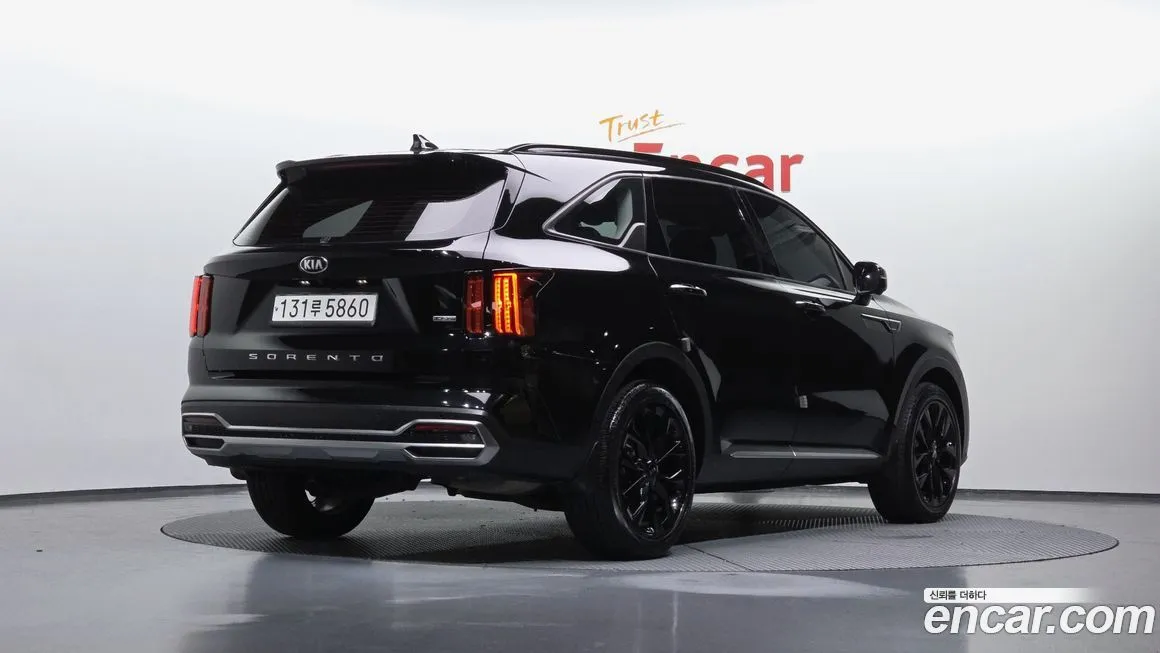 Kia Sorento — фото 5