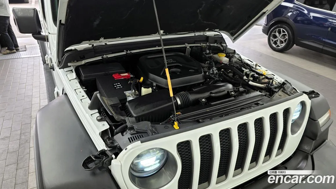 Jeep Wrangler — фото 6
