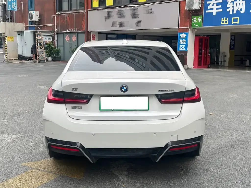 BMW i3 — фото 10
