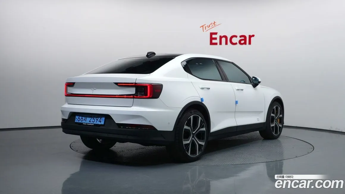 Polestar Polestar 2 — фото 6