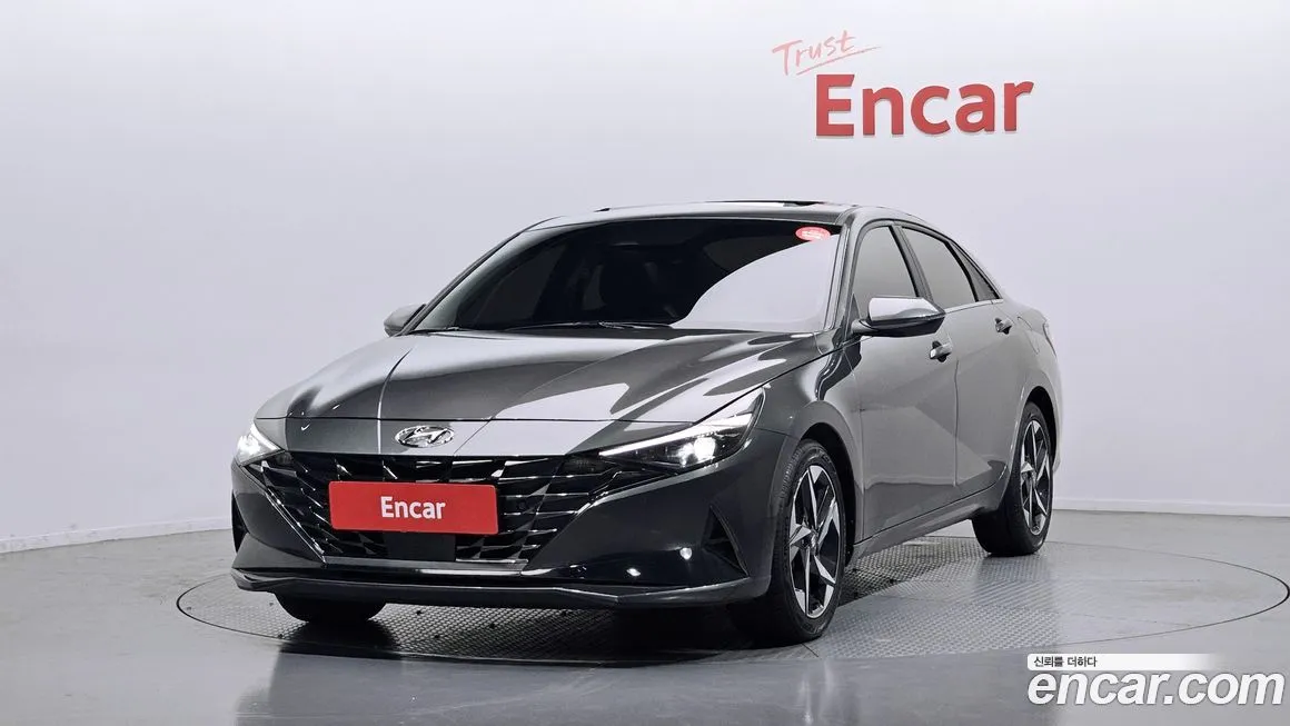 Hyundai AVANTE — фото 1