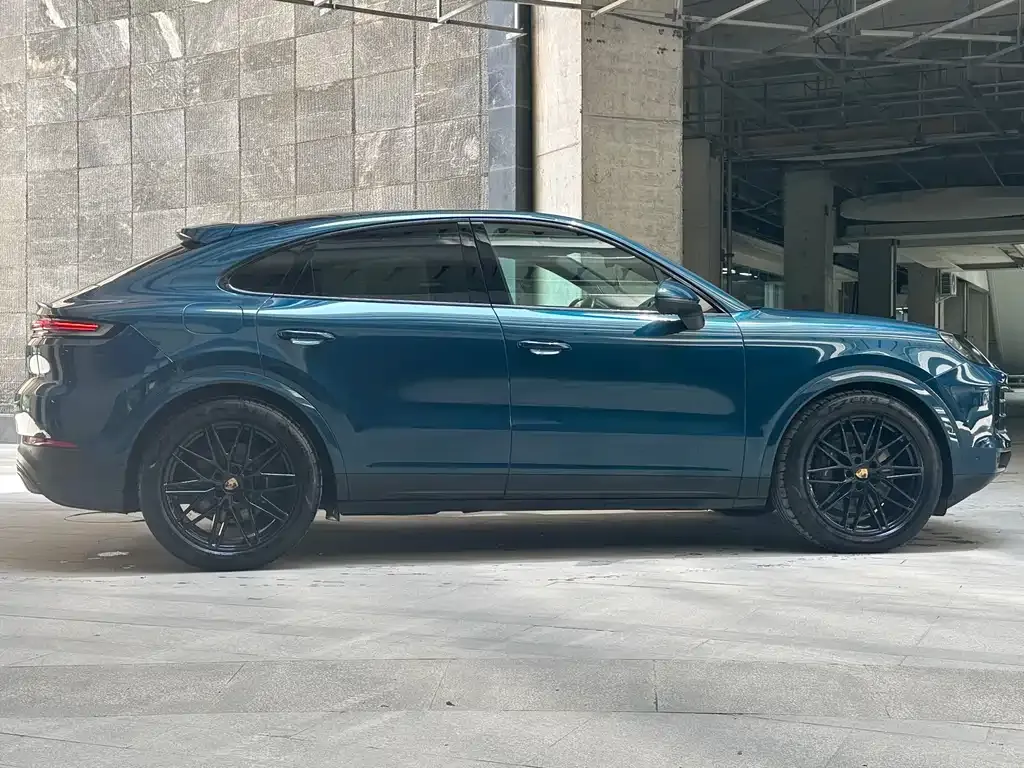 Porsche Cayenne — фото 6