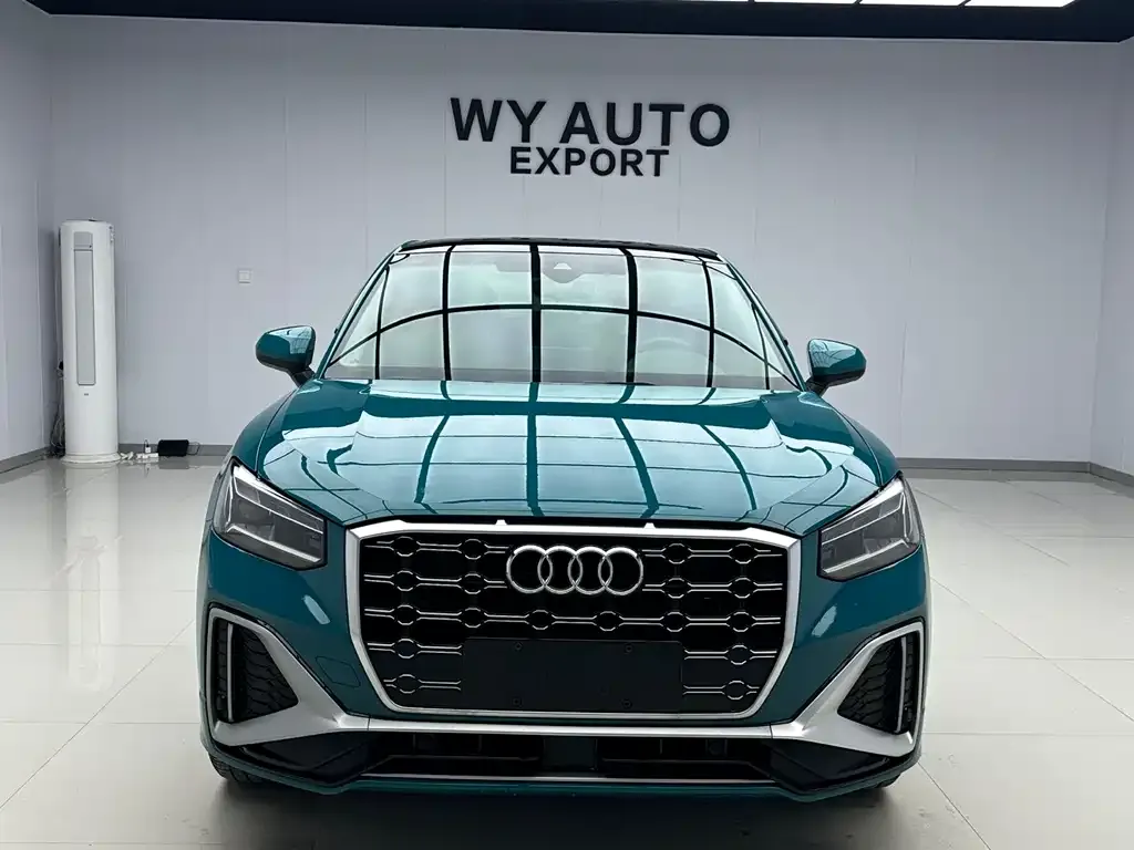 Audi Q2L — фото 10