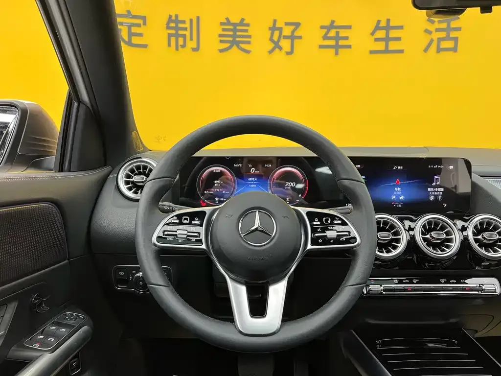 Mercedes-Benz GLA — фото 9