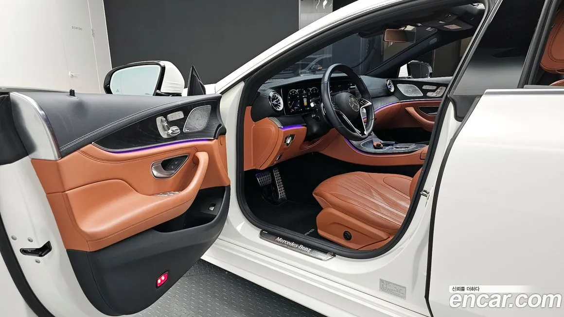 Mercedes-Benz CLS-Class — фото 10