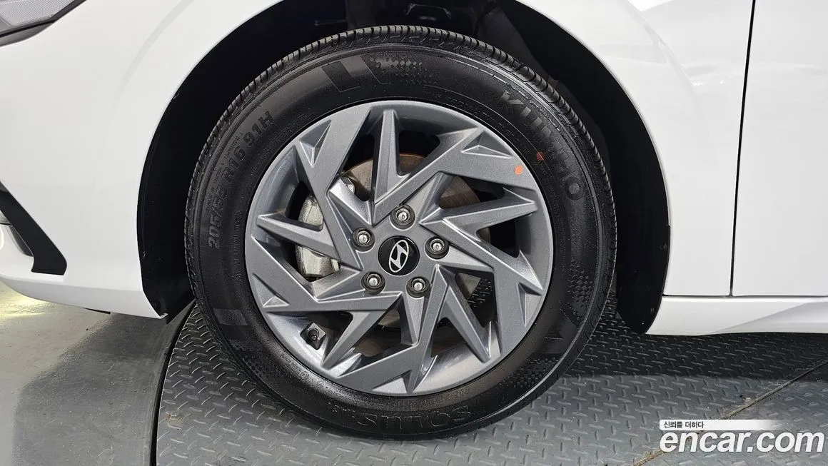 Hyundai AVANTE — фото 9