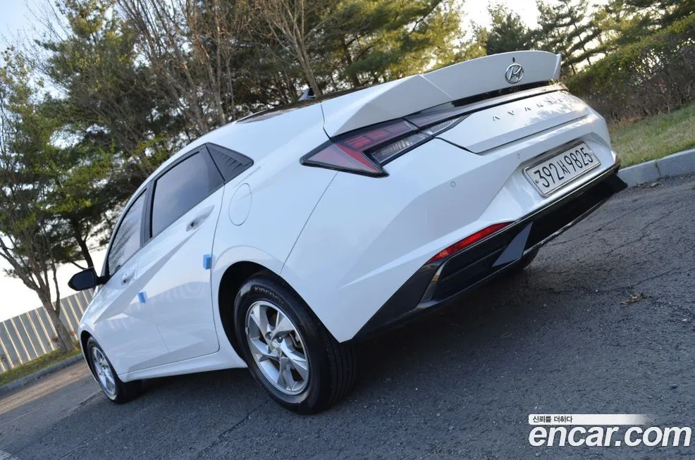 Hyundai AVANTE — фото 5