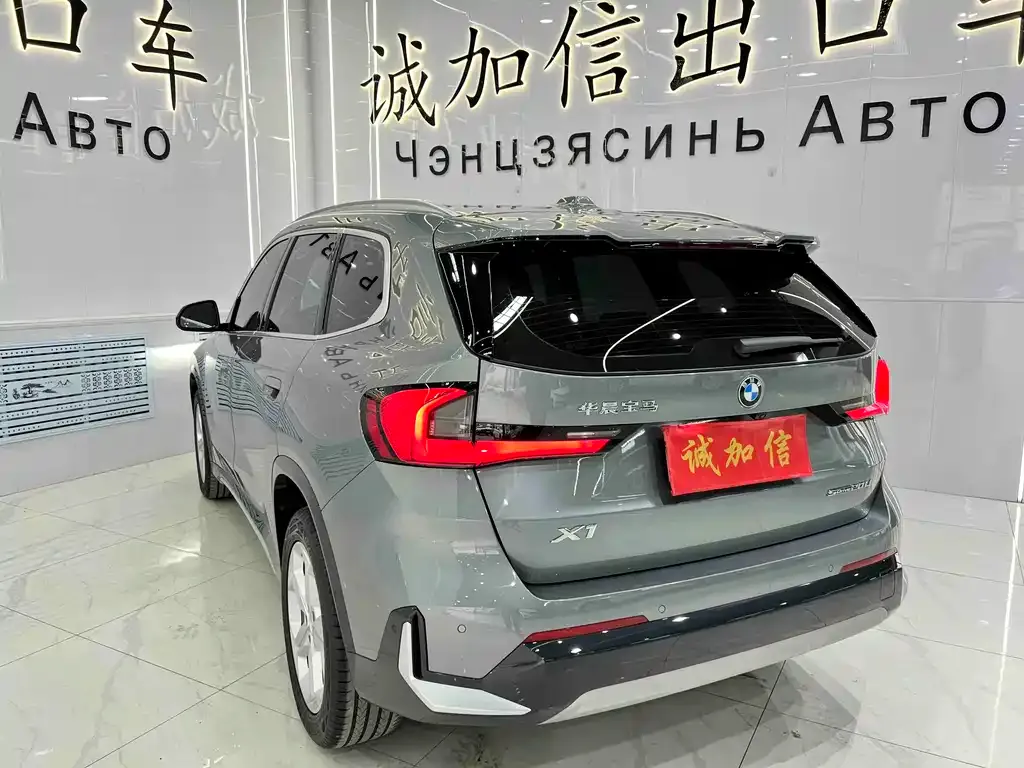 BMW X1 — фото 3
