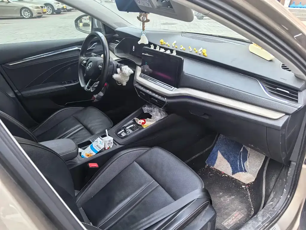 Skoda Octavia — фото 3