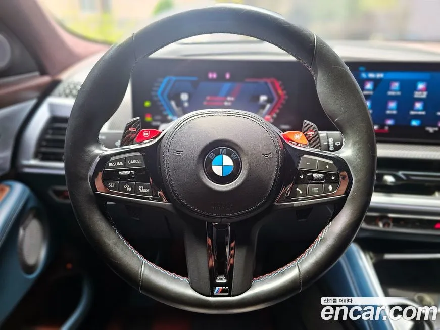 BMW XM — фото 9