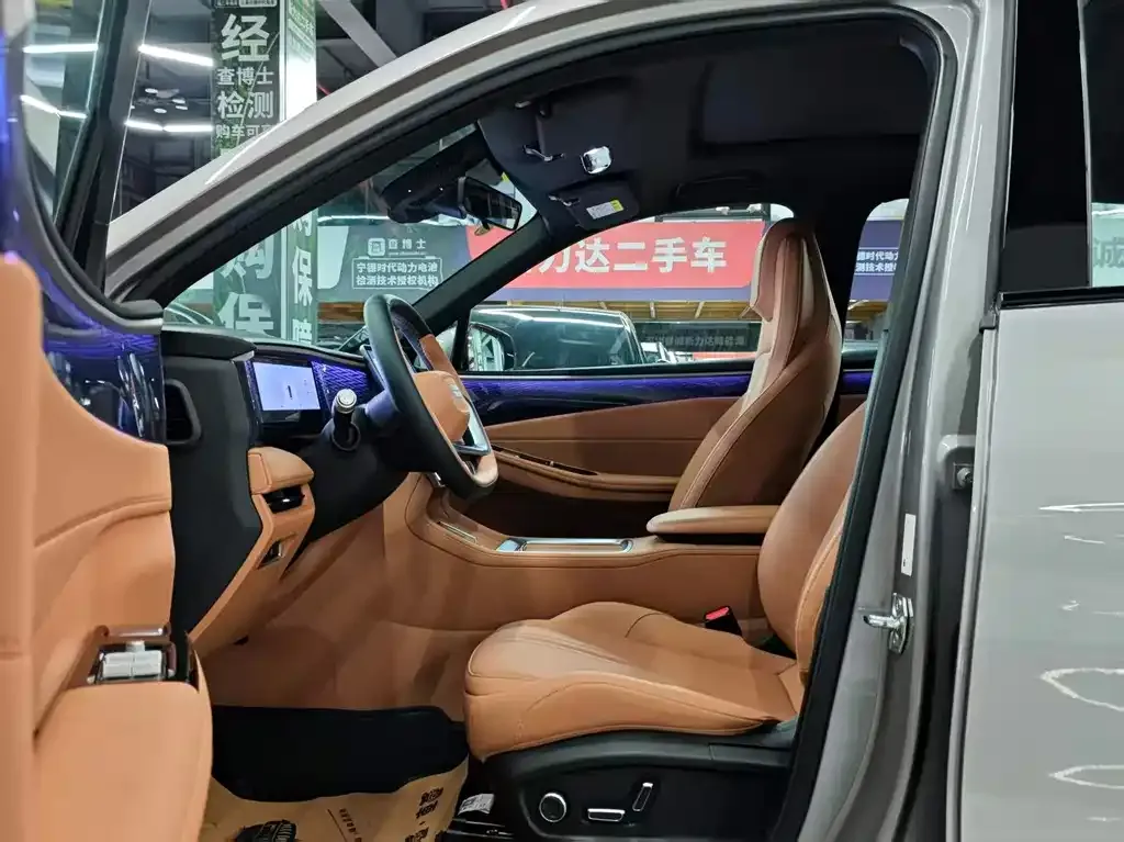 Geely Galaxy L7 — фото 3