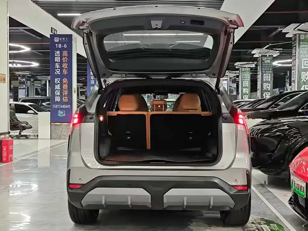 Geely Galaxy L7 — фото 6