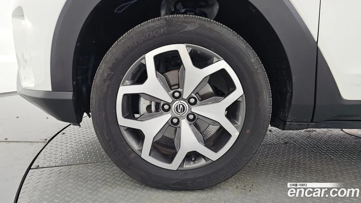 KG Mobility (Ssangyong) Torres — фото 7