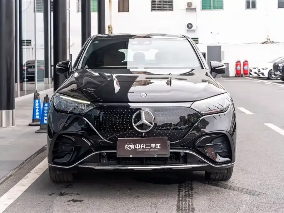 Mercedes-Benz EQE SUV — фото 9