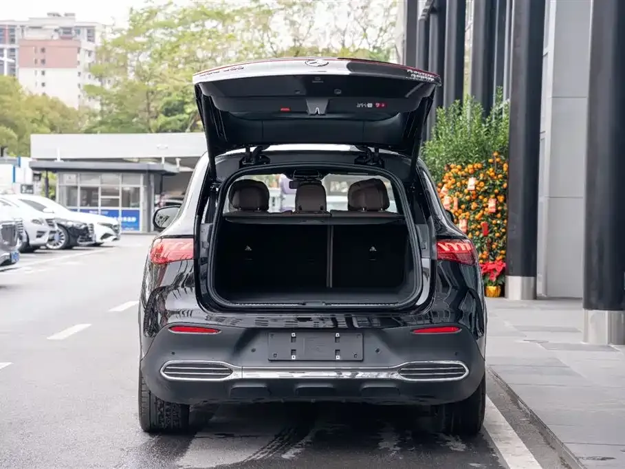 Mercedes-Benz EQE SUV — фото 2