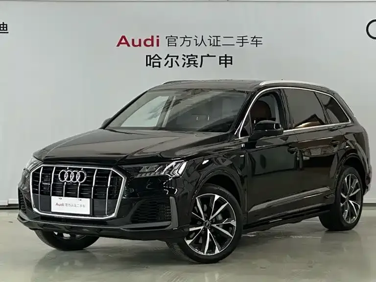 Audi Q7 — фото 1