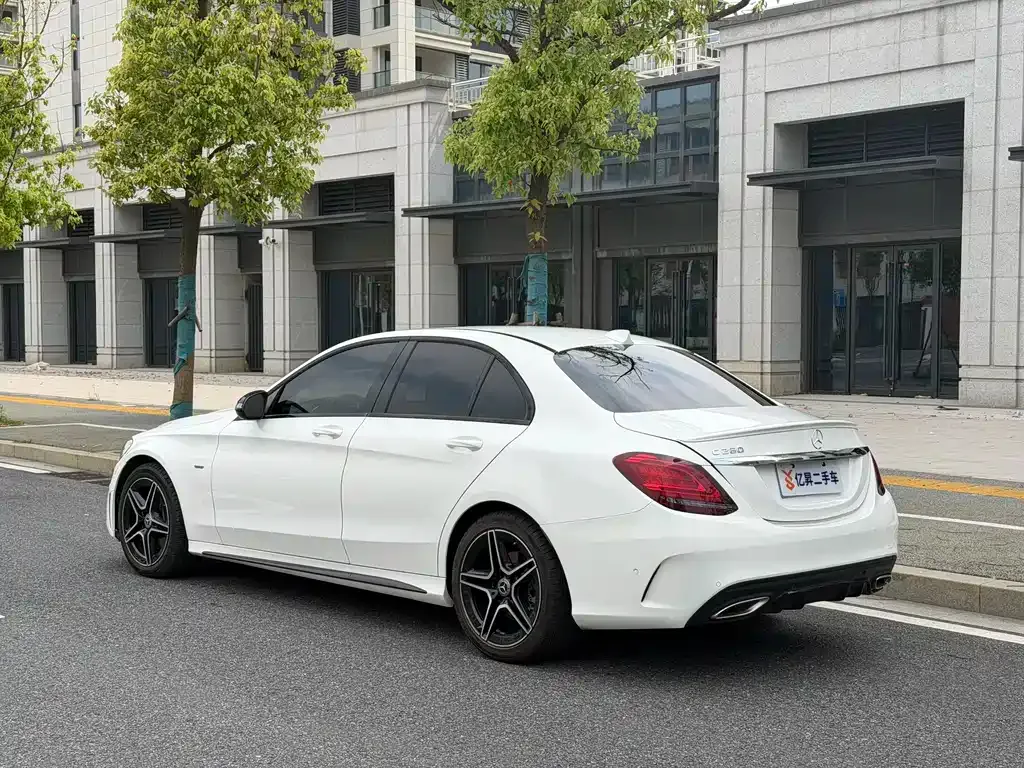 Mercedes-Benz C-Class — фото 9