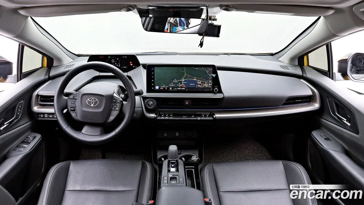 Toyota Prius — фото 7