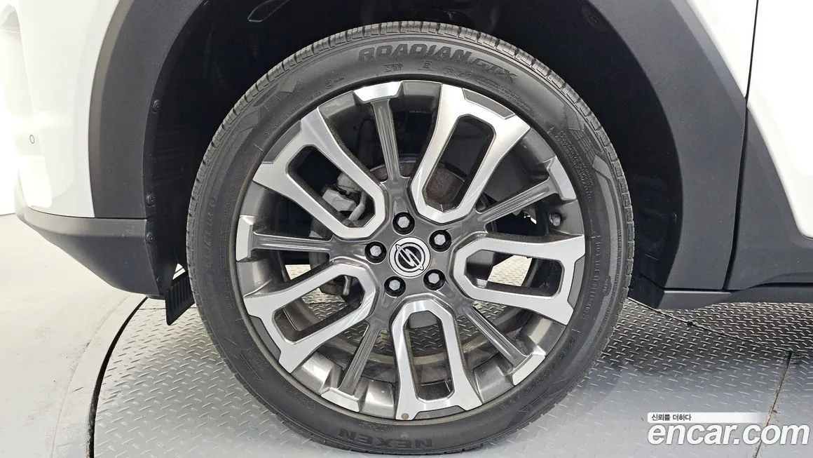 KG Mobility (Ssangyong) Torres — фото 10