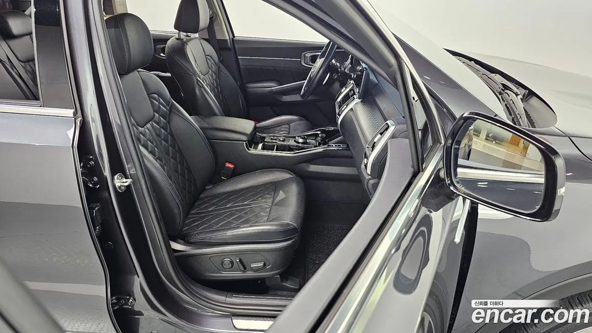 Kia Sorento — фото 7