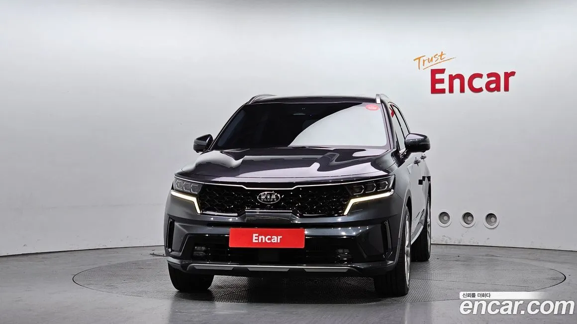 Kia Sorento — фото 10