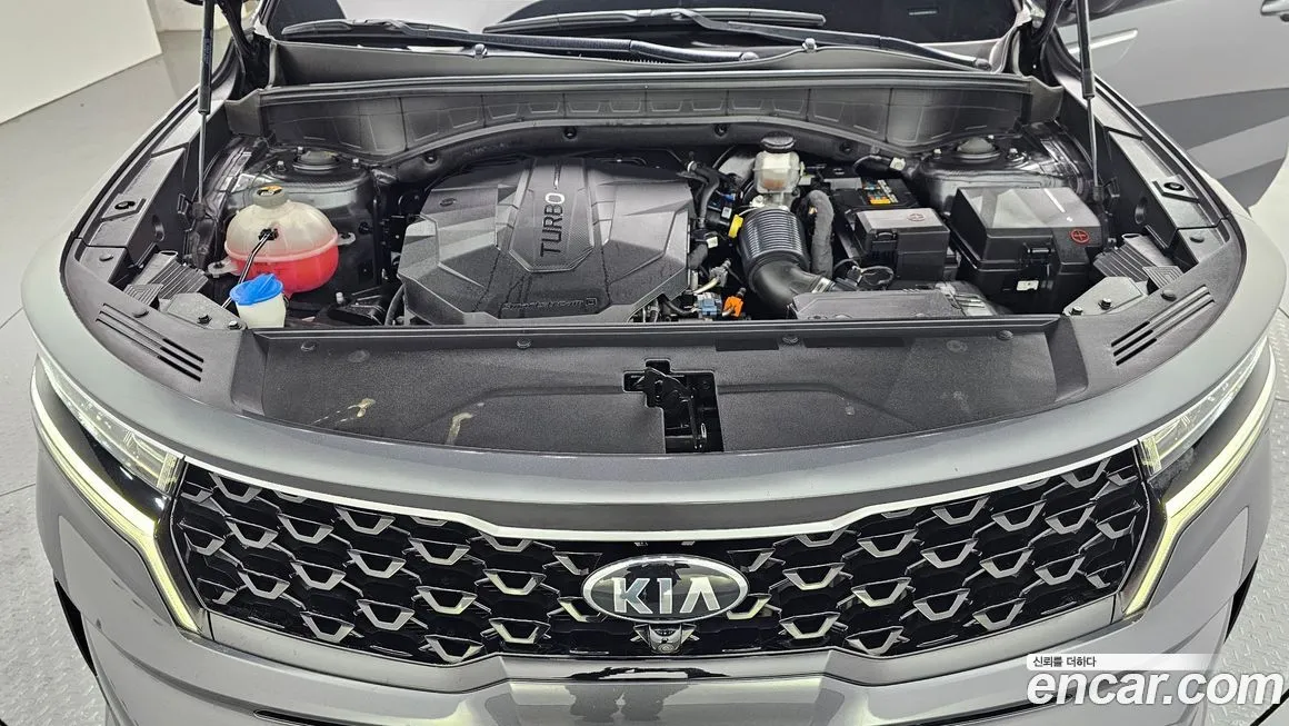 Kia Sorento — фото 8