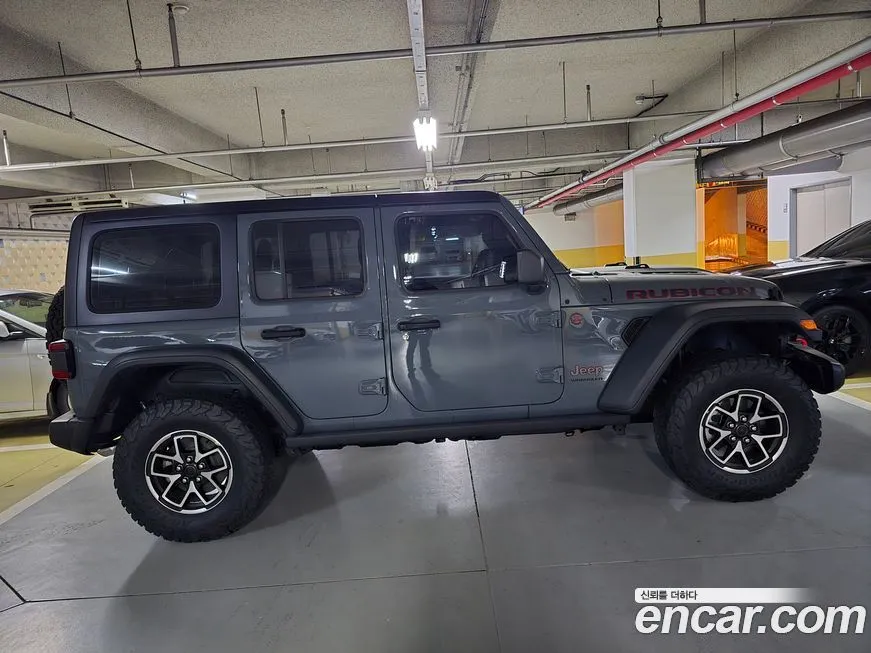 Jeep Wrangler — фото 1