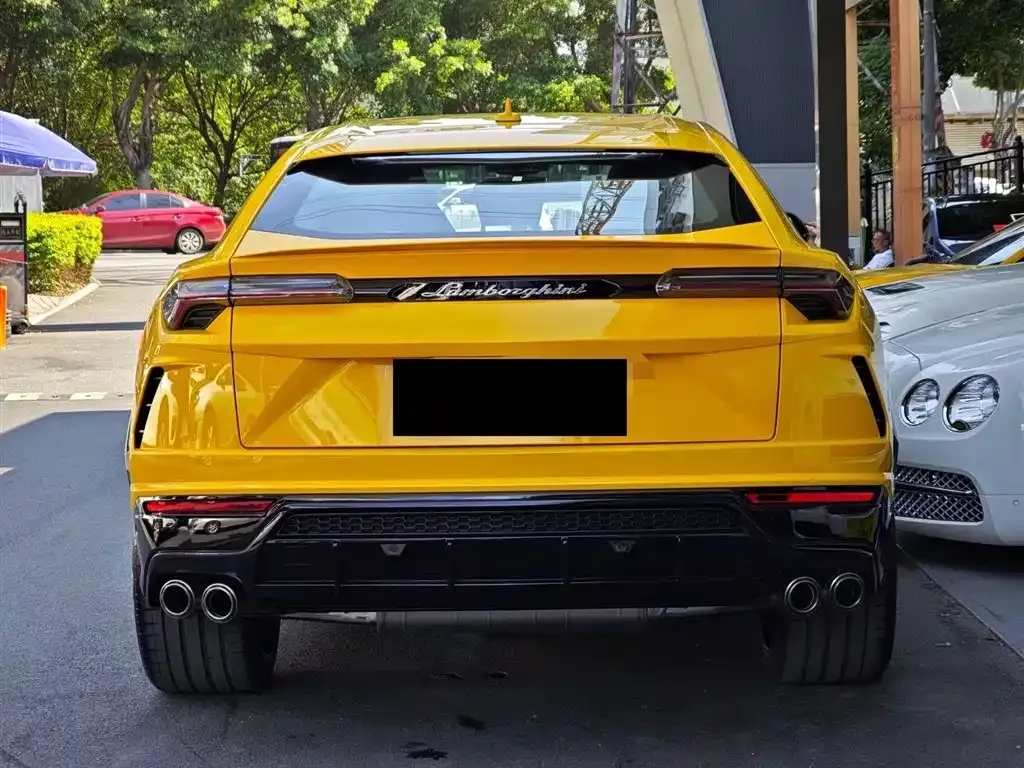 Lamborghini Urus — фото 6