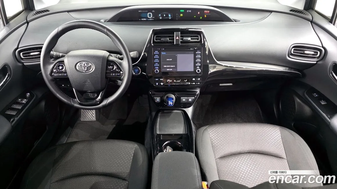 Toyota Prius — фото 10