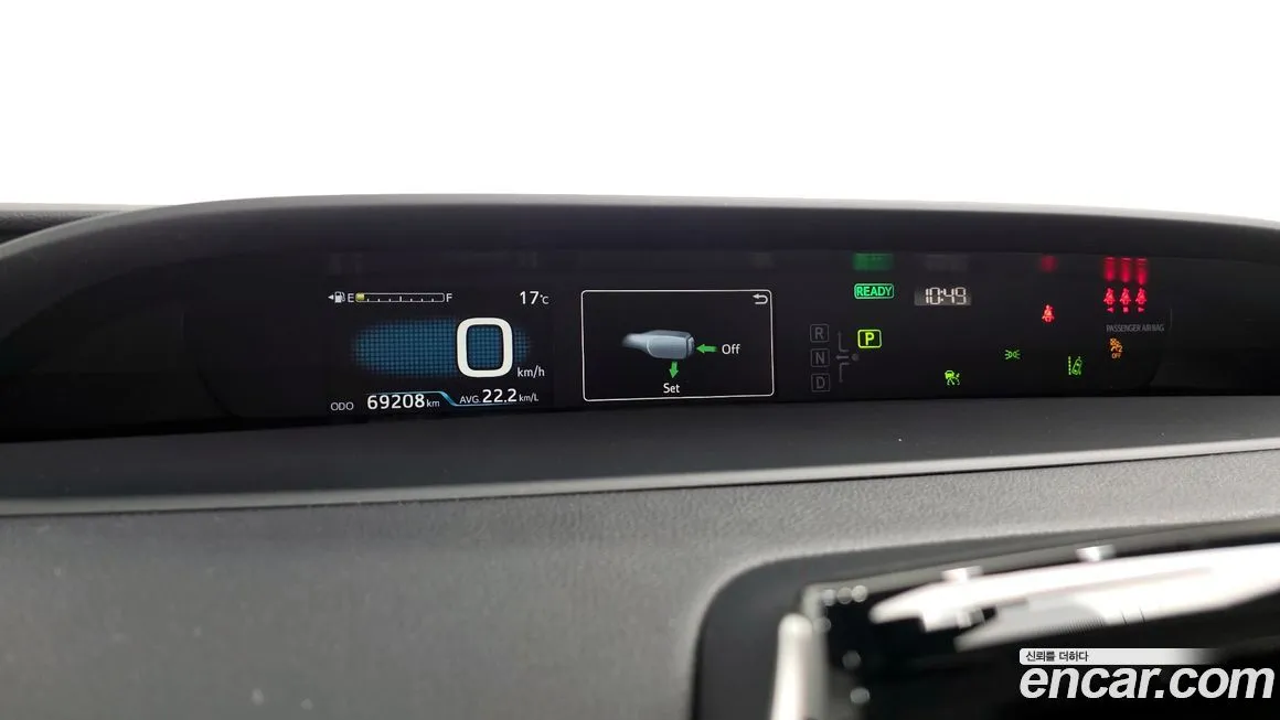 Toyota Prius — фото 5